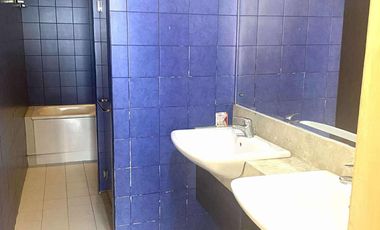 Three Bedrooms Beach Condo in Movinpick Resort & Towers