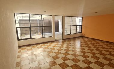 CASA EN RENTA EN JARDINES DE SAN MANUEL