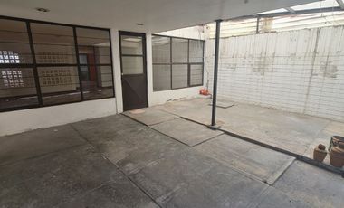 CASA EN RENTA EN JARDINES DE SAN MANUEL