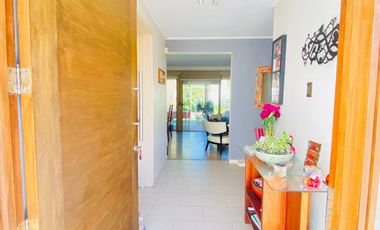 VENTA CASA MEDITERRANEA CHAMISERO 2 PISOS 3D + 3B + SERVICIOS + TERRAZA + LOGIA, COLEGIOS DUNALASTAIR - LINCON - ALIANZA FRANCESA