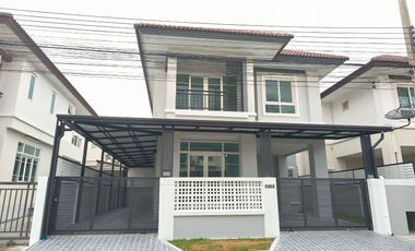 บ้านแฝดลำลูกกา ถนนไสวประชาราษฎร์ ลำลูกกาคลองสี่ ปทุมธานี เขตติดต่อ กรุงเทพ ถนนกว้างมาก ม.เอสวิวล์ เนื้อที่ 38.5 ตรว นัดชมบ้านโทรเลย 081440----