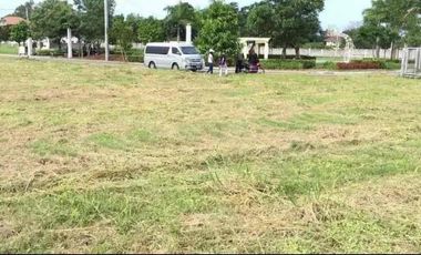 Premium Residential Lot 270 sqm Corner unit near Nuvali Last unit Tagaytay road The Sonoma Makati of the South