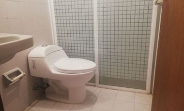 DEPARTAMENTO PLANTA BAJA ,TRANQUILO  2 RECAMARAS FRENTE AL CLUB BRITANIA ZAVALETA $ 8,000