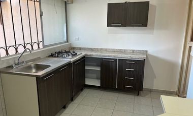 DEPARTAMENTO PLANTA BAJA ,TRANQUILO  2 RECAMARAS FRENTE AL CLUB BRITANIA ZAVALETA $ 8,000