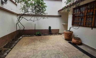 Hermosa casa en RENTA