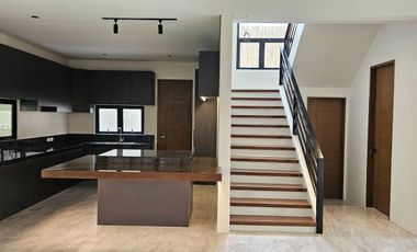 𝐁𝐫𝐚𝐧𝐝 𝐍𝐞𝐰 𝐒𝐢𝐧𝐠𝐥𝐞-𝐃𝐞𝐭𝐚𝐜𝐡𝐞𝐝 𝐇𝐨𝐮𝐬𝐞 𝐅𝐨𝐫 𝐒𝐚𝐥𝐞