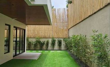 𝐁𝐫𝐚𝐧𝐝 𝐍𝐞𝐰 𝐒𝐢𝐧𝐠𝐥𝐞-𝐃𝐞𝐭𝐚𝐜𝐡𝐞𝐝 𝐇𝐨𝐮𝐬𝐞 𝐅𝐨𝐫 𝐒𝐚𝐥𝐞