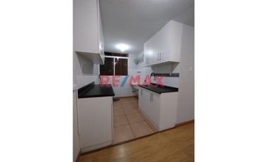 Alquiler De Departamento En Quinto Piso Con Ascensor//ID: 1150428
