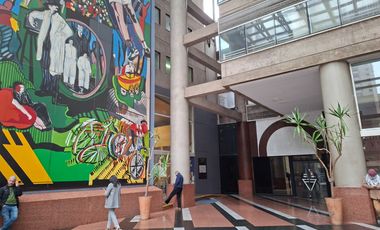 Acogedora oficina en centro de Santiago.