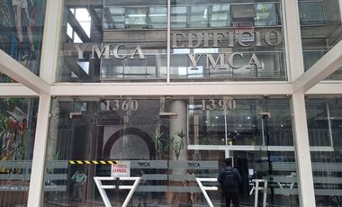 Acogedora oficina en centro de Santiago.