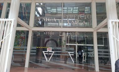 Acogedora oficina en centro de Santiago.