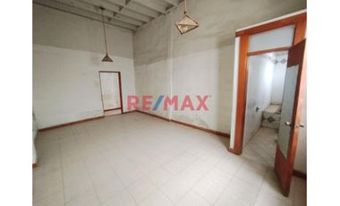 Venta De Casa Con Almacen En Paita Baja//ID:1133475