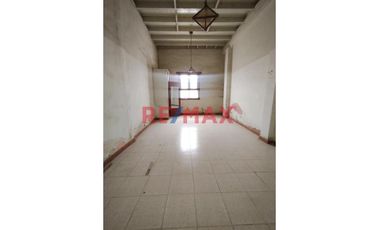 Venta De Casa Con Almacen En Paita Baja//ID:1133475