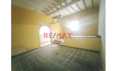 Venta De Casa Con Almacen En Paita Baja//ID:1133475