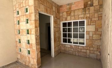 CASA EN VENTA DE 1 NIVEL EN LA SM 101