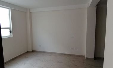 SE RENTA DEPARTAMENTO EN PLANTA BAJA EDIFICIO CON TERRAZA, COLONIA LAS BRISAS PUEBLA