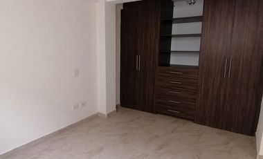 SE RENTA DEPARTAMENTO EN PLANTA BAJA EDIFICIO CON TERRAZA, COLONIA LAS BRISAS PUEBLA