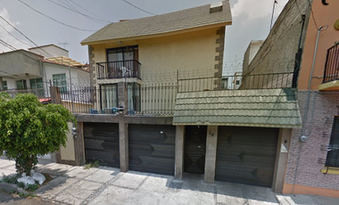 CASA EN VENTA EN COLONIA CLAVERIA CERCA DE METRO REFINERIA