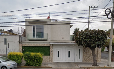 CASA EN VENTA EN COLONIA CLAVERIA A 5 MIN DE METRO CLAVERIA
