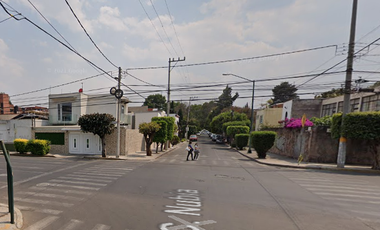 CASA EN VENTA EN COLONIA CLAVERIA A 5 MIN DE METRO CLAVERIA