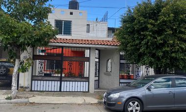 RENTO CASA EN SAN JERONIMO