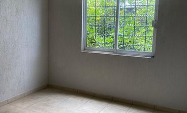 RENTO CASA EN SAN JERONIMO