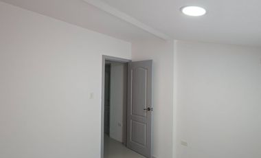 ¡Vendo Casa Villa España 2 - Con Garita 24/7 - Av. Narcisa de Jesús - 2 plantas!
