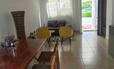 casa venta 3 recamaras playa del carmen alberca gimnasio club deportivo remodelada