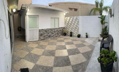 Casa en Alquiler en La Urbanización BeloHorizonte, 3 Habitaciones, 3 Baños, Patio, Parqueo, Vía a la Costa.