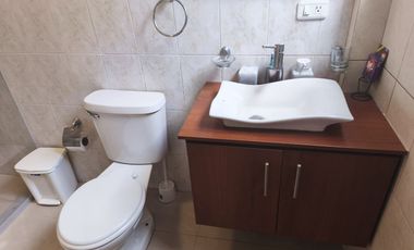 Vendo casa en Marianitas, Calderón