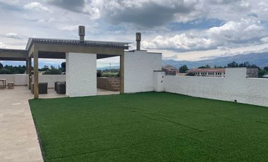 Venta Departamento Cumbaya 2 dormitorios sector Colegio  Menor