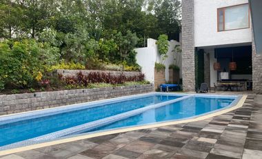 Venta Departamento Cumbaya 2 dormitorios sector Colegio  Menor