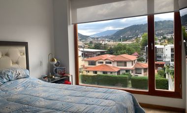 Venta Departamento Cumbaya 2 dormitorios sector Colegio  Menor