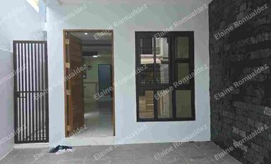 Kingsville Twnhse Infront of SM Masinag/ LRT 2