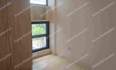 Kingsville Twnhse Infront of SM Masinag/ LRT 2