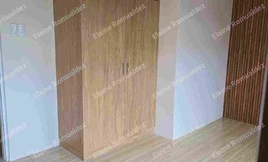 Kingsville Twnhse Infront of SM Masinag/ LRT 2