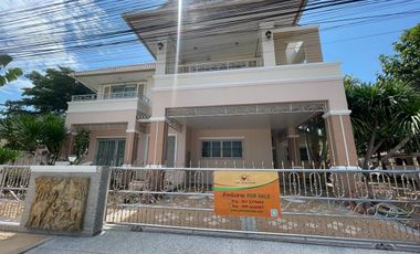 4 Bedroom, 3 Bathroom Stylish Home For Sale in Khon Kaen