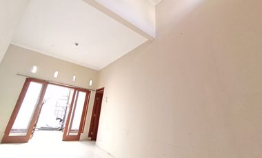 Dijual Rumah Murah SHM Komplek Golf Residence Arcamanik Kota Bandung