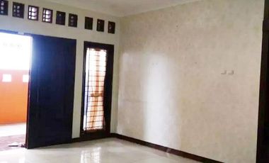 Sewa Rumah Dekat Universitas Budi Luhur, RS Murni Teguh, SMA Negeri 63 Jakarta, Hypermart Ciledug, Pasar Kreo Ciledug