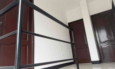 Garzota alquiló Casa con Piscina