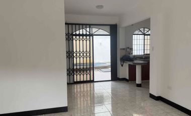Garzota alquiló Casa con Piscina