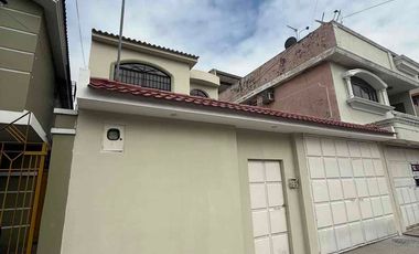 Garzota alquiló Casa con Piscina