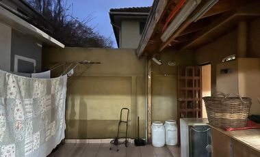 VENDO CASA EN CONDOMINIO EN MAIPU