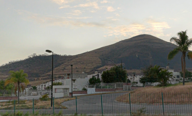 CASA EN VENTA EN FRACCIONAMIENTO LOS LAURELES EN XOCHITEPEC MORELOS