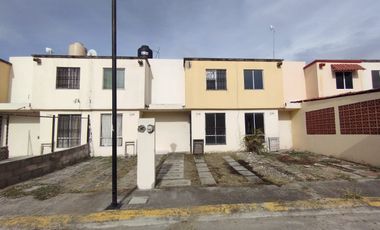 CASA EN VENTA EN FRACCIONAMIENTO LOS LAURELES EN XOCHITEPEC MORELOS