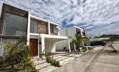 CASA EN RENTA  EN FRACC. PUNTA TIBURÓN ALVARADO, VERACRUZ.
