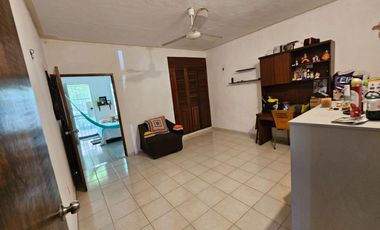 En ESQUINA SE VENDE CASA, COL. EJIDAL DE PLAYA DEL CARMEN, Q. ROO, A 8 MINUTOS DE LA PLAYA