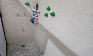 En ESQUINA SE VENDE CASA, COL. EJIDAL DE PLAYA DEL CARMEN, Q. ROO, A 8 MINUTOS DE LA PLAYA