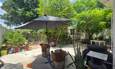 En ESQUINA SE VENDE CASA, COL. EJIDAL DE PLAYA DEL CARMEN, Q. ROO, A 8 MINUTOS DE LA PLAYA