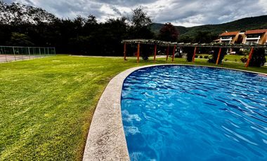 Venta de Departamento Amueblado $2,980,000.00 en Chantepec, Condominio Ribera del Chante CP. 45825 en Jocotepec, Jalisco, México.